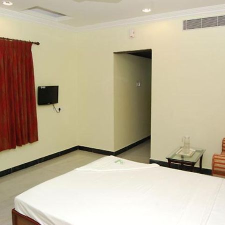 Shri Perumal Inn Pondicherry Habitación foto